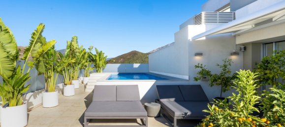 3 bedrooms Penthouse in Nueva Andalucia, Spain No. 4727 9