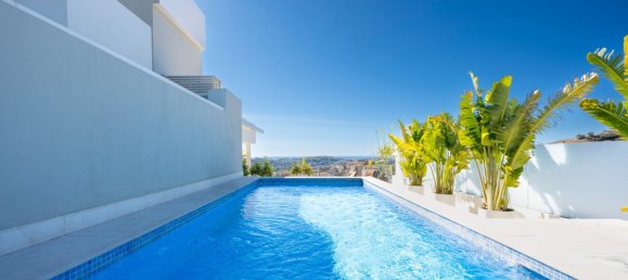 3 bedrooms Penthouse in Nueva Andalucia, Spain No. 4727 7