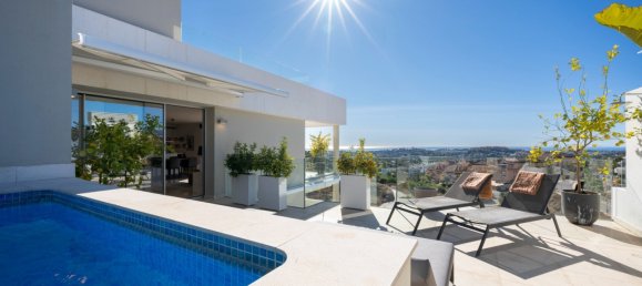 3 bedrooms Penthouse in Nueva Andalucia, Spain No. 4727 4