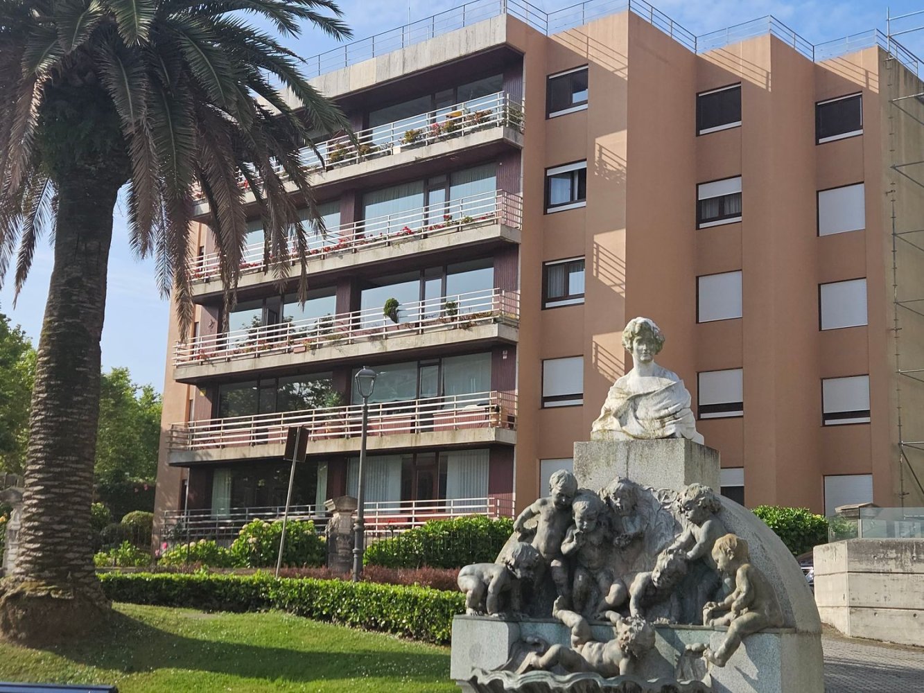 5 bedrooms Apartment in Santander, Spain No. 163853