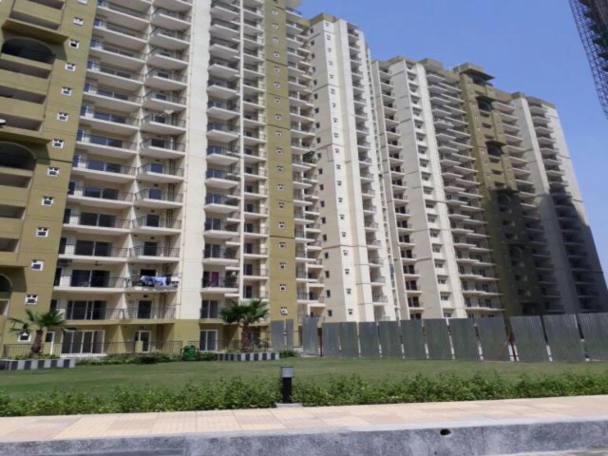 3 bedrooms House in Noida, India No. 67088