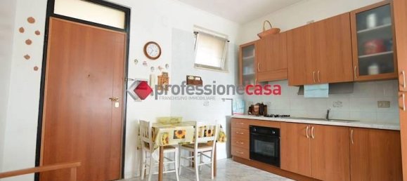 4-salle Appartement à Campomarino, Italy No. 35083 4