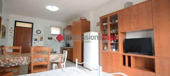 4-salle Appartement à Campomarino, Italy No. 35083 6