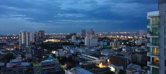 Кондоминиум  с 2 спальнями в Пхракханонг, Таиланд № 4624 3