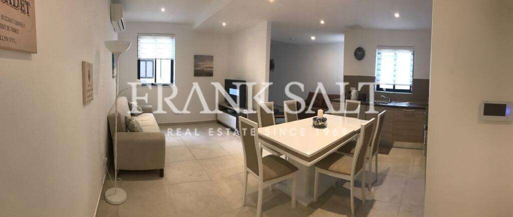 Apartamento de 4 dormitorios en Sliema, Malta No. 9205