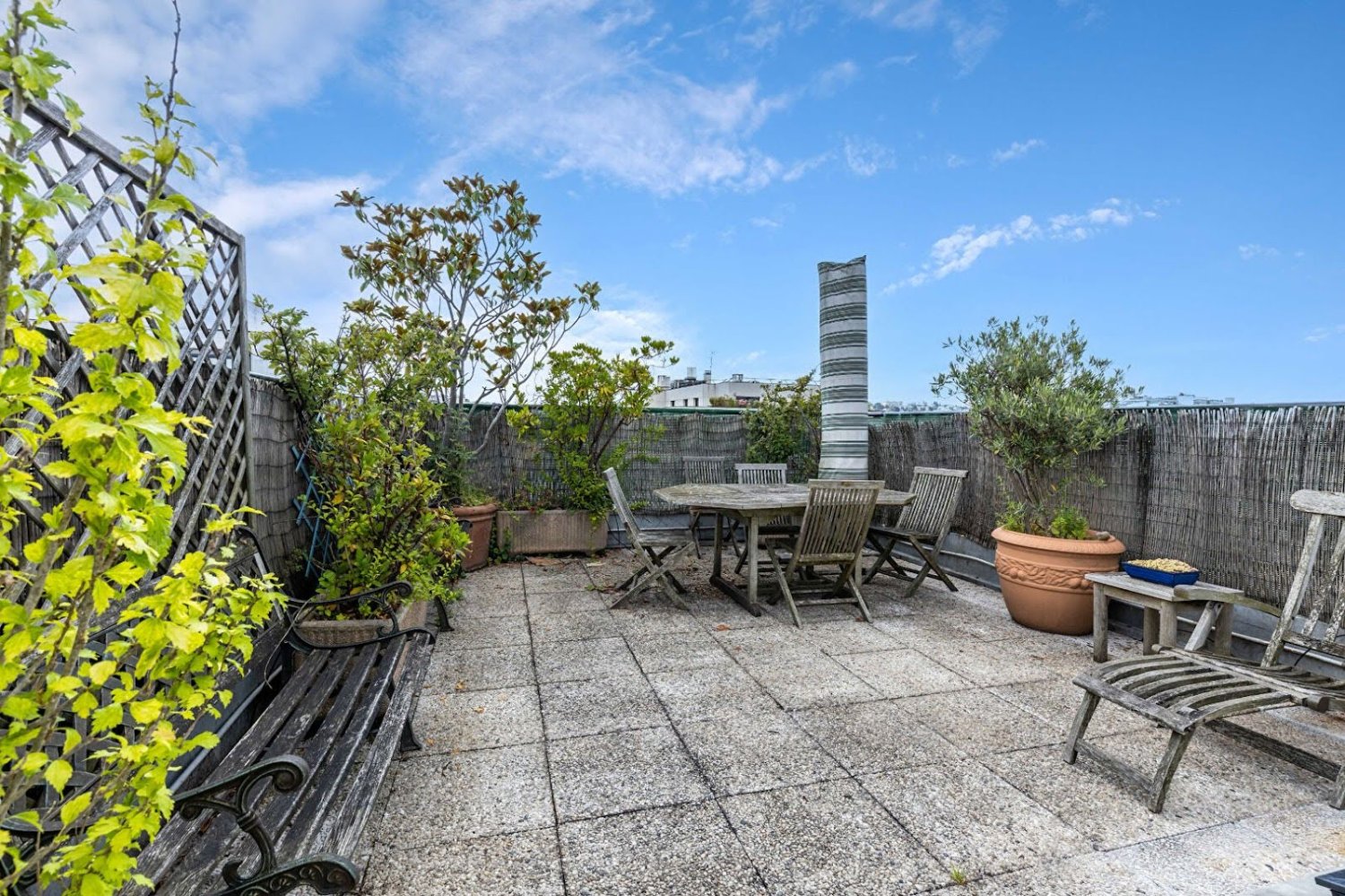 2 bedrooms Duplex in Boulogne-Billancourt, France No. 171578