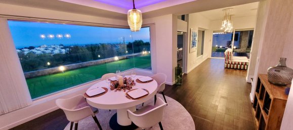 Villa de 4 dormitorios en Málaga, Spain No. 45492 24