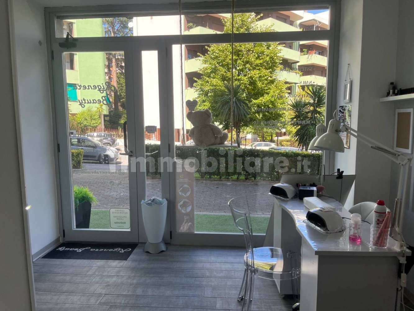 1غرفة عقار تجاري في Rome, Italy رقم 350209