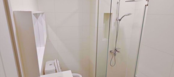 Кондоминиум  с 1 спальней в Wyne Sukhumvit, Пляж Рейли, Таиланд № 32560 3