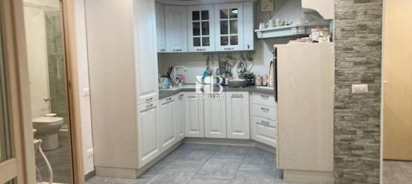 3 rooms Apartment in Rome, Italy No. 33210 5