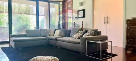 8 rooms House in Volongo, Italy No. 207869 10