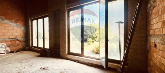 8 rooms House in Volongo, Italy No. 207869 30