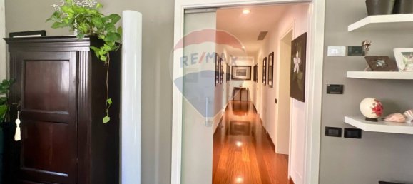 8 rooms House in Volongo, Italy No. 207869 16