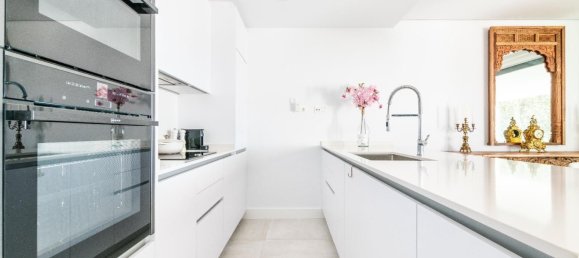 2 Schlafzimmer Doppelhaus in Marbella, Spain, Nr. 147111 8