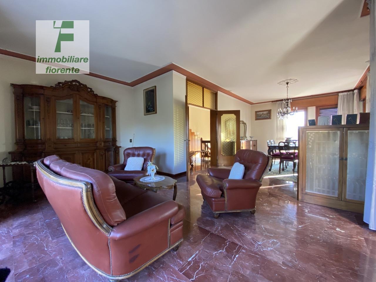 6غرفة منزل في San Giorgio delle Pertiche, Italy رقم 236250