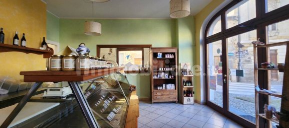 2غرفة عقار تجاري في Caraglio, Italy رقم 110868 6