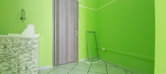 2 rooms Commercial property in Brindisi, Italy No. 129426 7