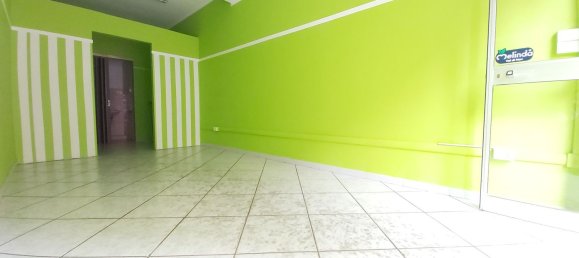 2 rooms Commercial property in Brindisi, Italy No. 129426 2