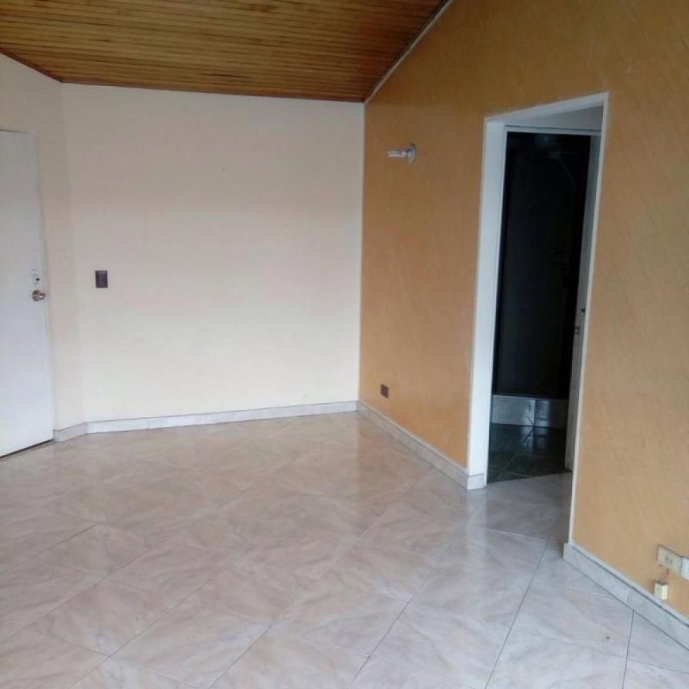2 bedrooms House in Bogota, Colombia No. 13885