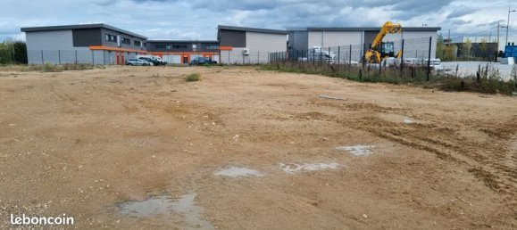 3200m² Land in Mennecy, France No. 277924 3