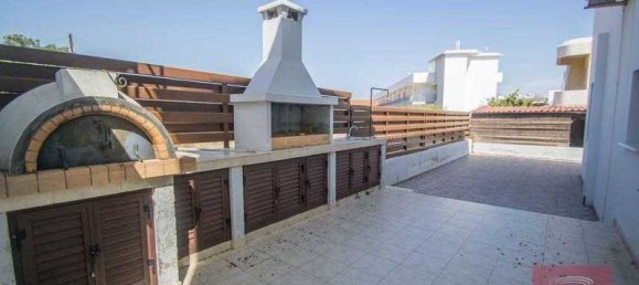 4 غرف نوم فيلا في Paralimni, Cyprus رقم 6272 7