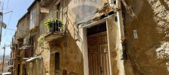 Casa de 2 dormitorios en Caltagirone, Italy No. 125043 3