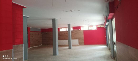 3-Zimmer Gewerbliche Immobilie in Deruta, Italy, Nr. 353388 3