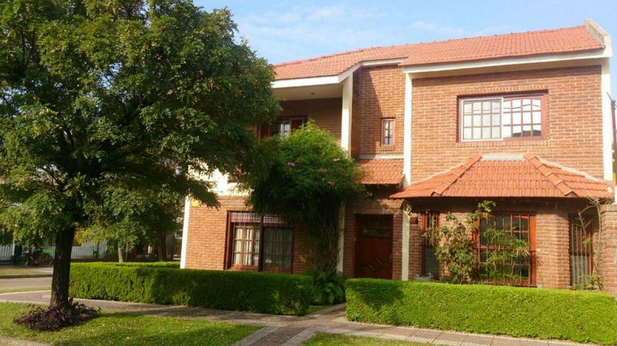 Дом с 3 спальнями в Альмиранте Браун, Аргентина № 73653