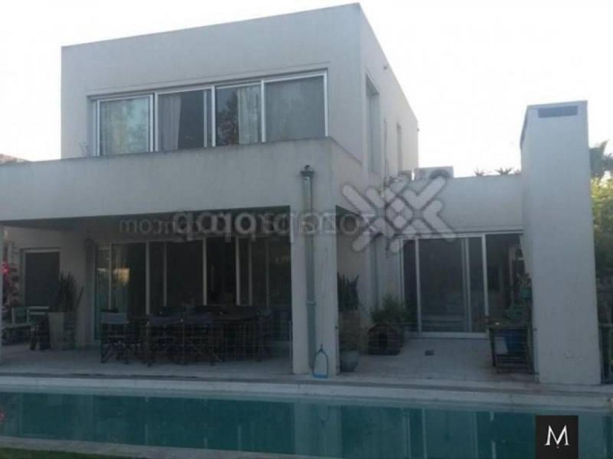 3 bedrooms House in Pilar, Argentina No. 21363