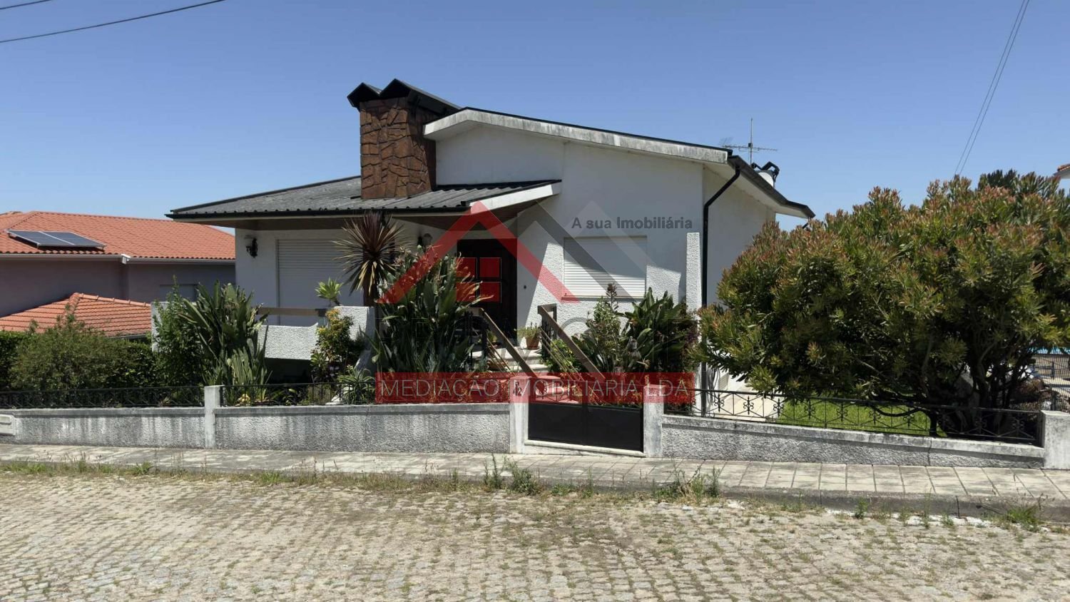 3 bedrooms House in Rebordoes, Portugal No. 198467