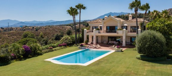 5 bedrooms Villa in Marbella Golden Mile, Spain No. 2964 3
