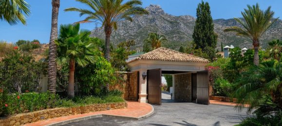 5 bedrooms Villa in Marbella Golden Mile, Spain No. 2964 16