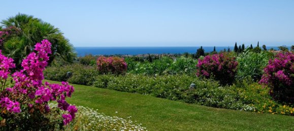 5 bedrooms Villa in Marbella Golden Mile, Spain No. 2964 9