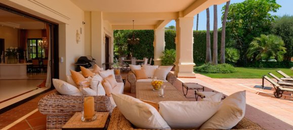 5 bedrooms Villa in Marbella Golden Mile, Spain No. 2964 7