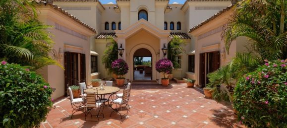 5 bedrooms Villa in Marbella Golden Mile, Spain No. 2964 19