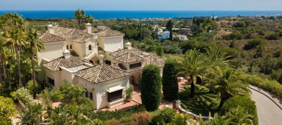 5 bedrooms Villa in Marbella Golden Mile, Spain No. 2964 5