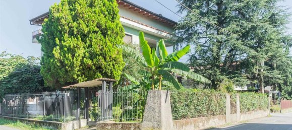 Квартира с 3 спальнями в Медзаго, Италия № 362185 4