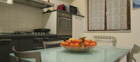 6 rooms House in Carrara, Italy No. 48145 7