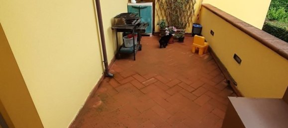 6 rooms House in Carrara, Italy No. 48145 33