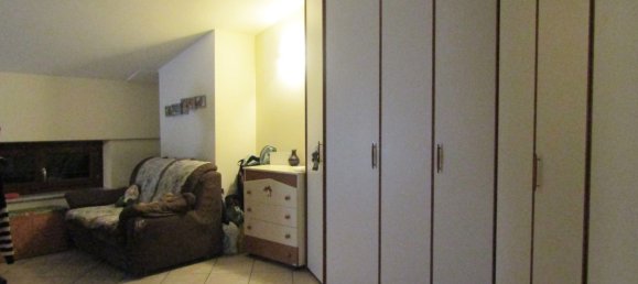 6 rooms House in Carrara, Italy No. 48145 20