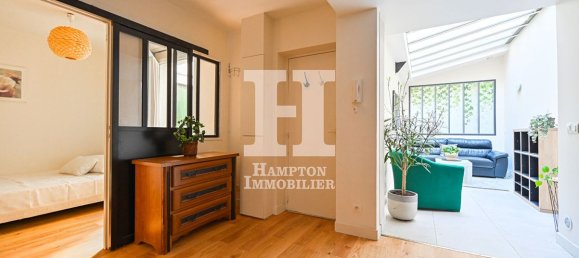 1 bedroom Apartment in Paris, France No. 298116 2