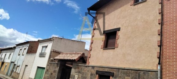 Casa de 6 dormitorios en Santa Cristina de la Polvorosa, Spain No. 78677 8