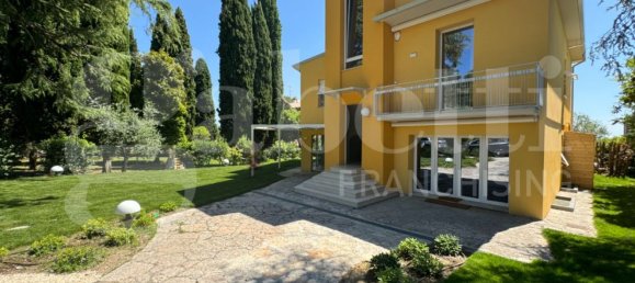 5 bedrooms Penthouse in Padenghe sul Garda, Italy No. 360852 38