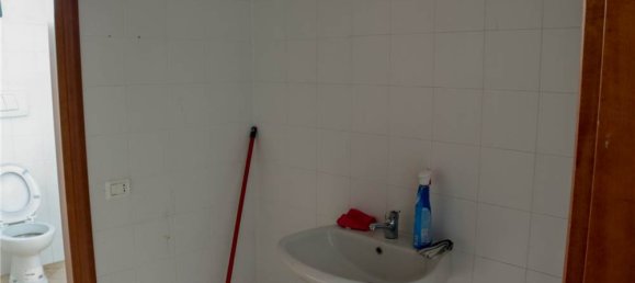 1 room Warehouse in Cermenate, Italy No. 6463 15