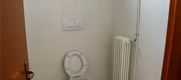 1 room Warehouse in Cermenate, Italy No. 6463 16