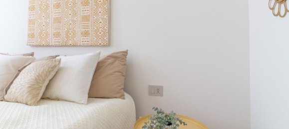 3 bedrooms Apartment in Milan, Italy No. 357805 14