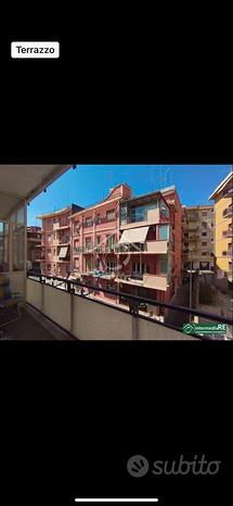 3-salle Appartement à Reggio Calabria, Italy No. 256583