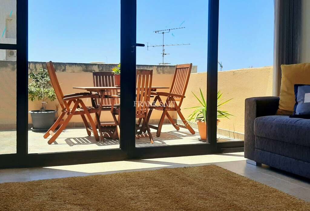 2 chambres Appartement à San Gwann, Malta No. 9307