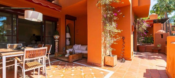 Apartamento de 3 dormitorios en Marbella, Spain No. 155571 5