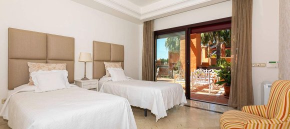 Apartamento de 3 dormitorios en Marbella, Spain No. 155571 11